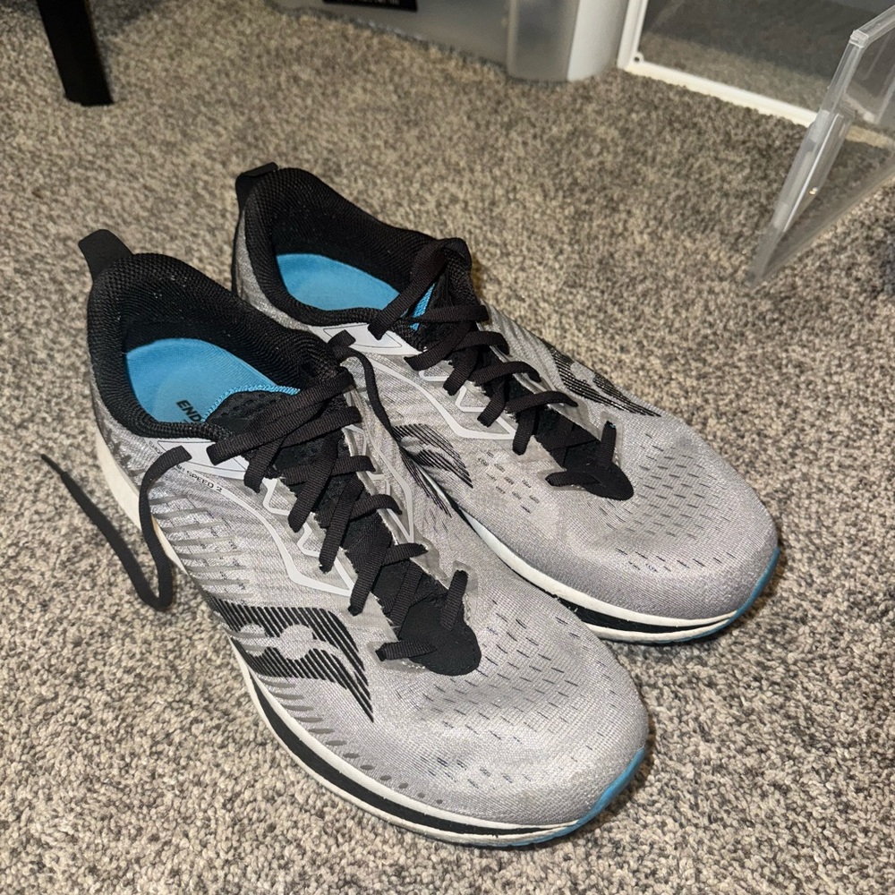 Men's Gray Running Shoes (Saucony Endorphin)
